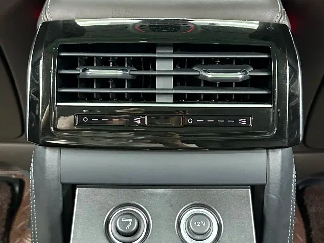 Audi A8 — Фото автомобиля 24