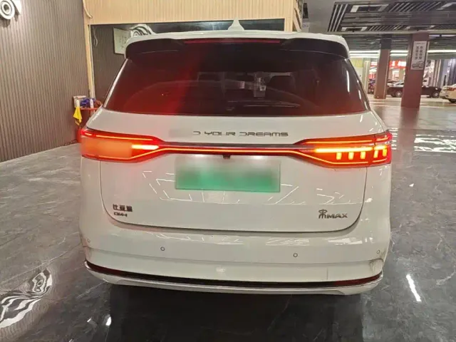 BYD Song MAX — Фото автомобиля 5