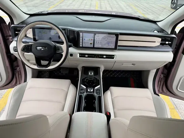 Geely ICON — Фото автомобиля 25