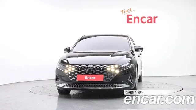Hyundai Grandeur — Фото автомобиля 3