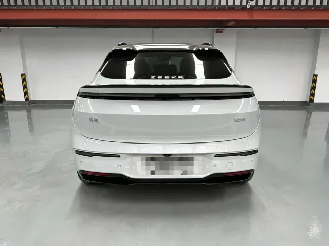 Zeekr 007 GT — Фото автомобиля 14