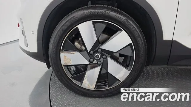 Volvo C40 C40 Recharge — Фото автомобиля 5