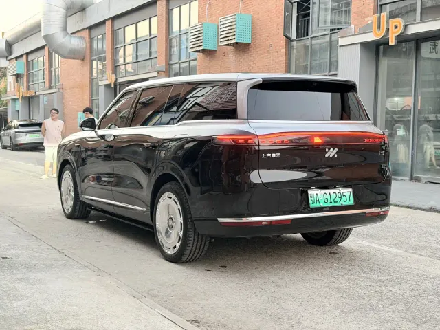 IM Motors LS9 — Фото автомобиля 13