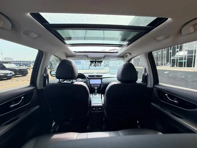 Nissan X-Trail — Фото автомобиля 15