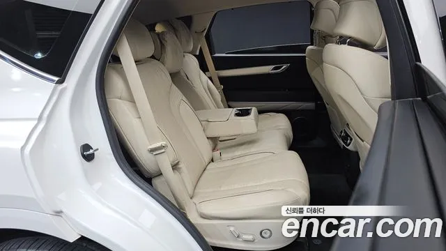 Genesis GV80 — Фото автомобиля 11