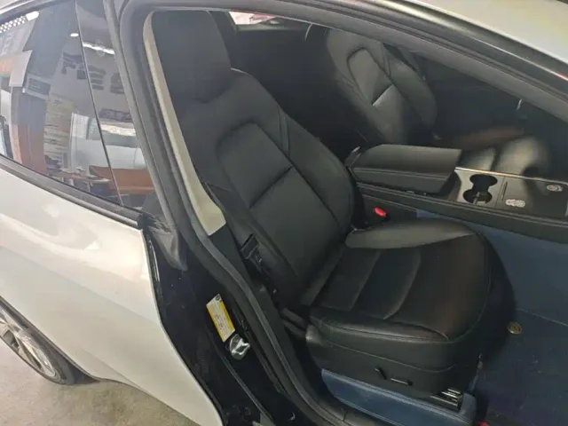 Tesla Model Y — Фото автомобиля 24
