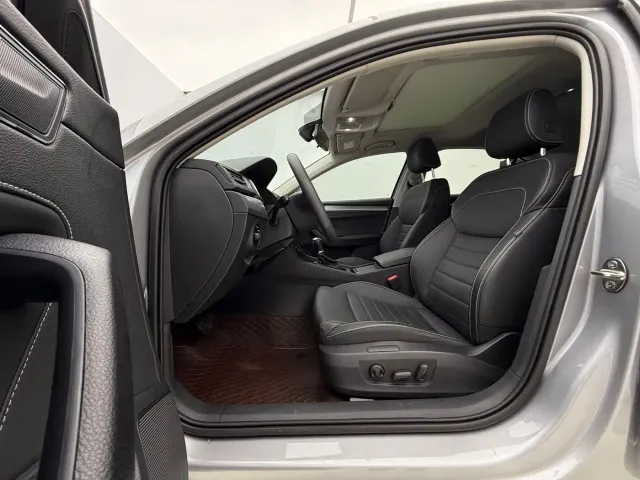 Skoda Superb — Фото автомобиля 21