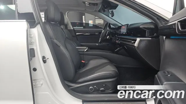 Hyundai Grandeur Grandeur (GN7) 2.5 Бензин 2WD — Фото автомобиля 25