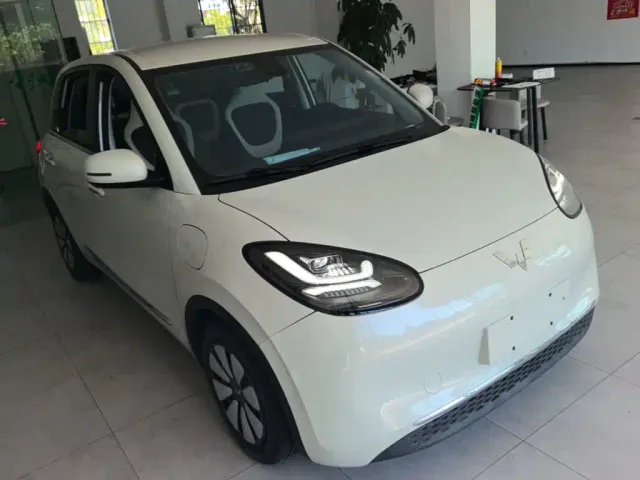 Wuling Bingo — Фото автомобиля 3