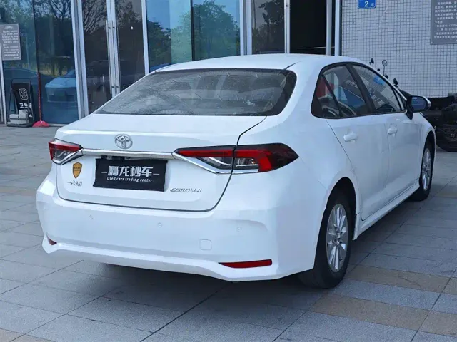 Toyota Corolla — Фото автомобиля 9