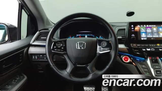 Honda Odyssey — Фото автомобиля 14