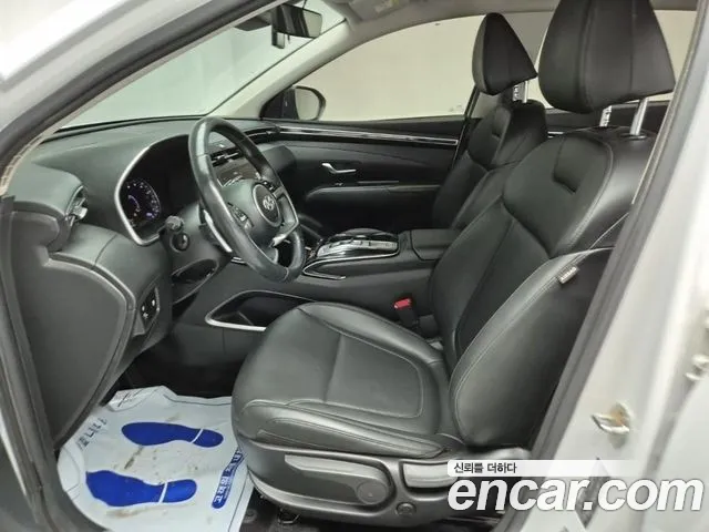 Hyundai Tucson Tucson (NX4) Дизель 2.0 2WD — Фото автомобиля 15