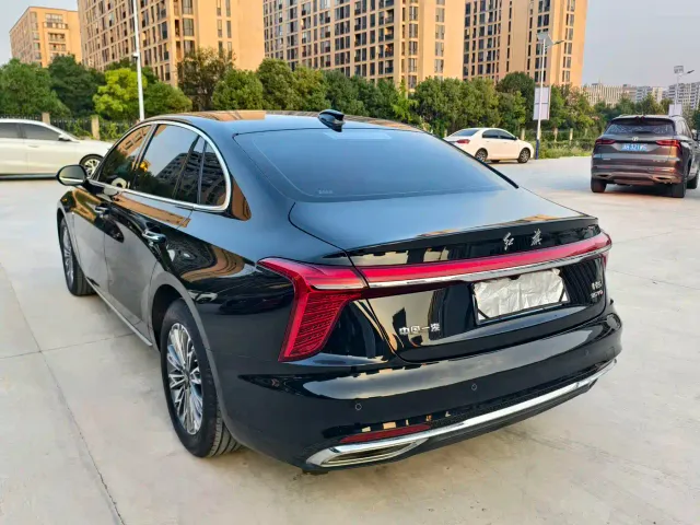 Hongqi H5 — Фото автомобиля 5