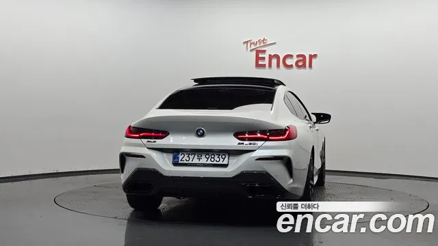 BMW 8-Series — Фото автомобиля 4