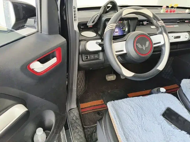Wuling Hongguang Mini EV — Фото автомобиля 15