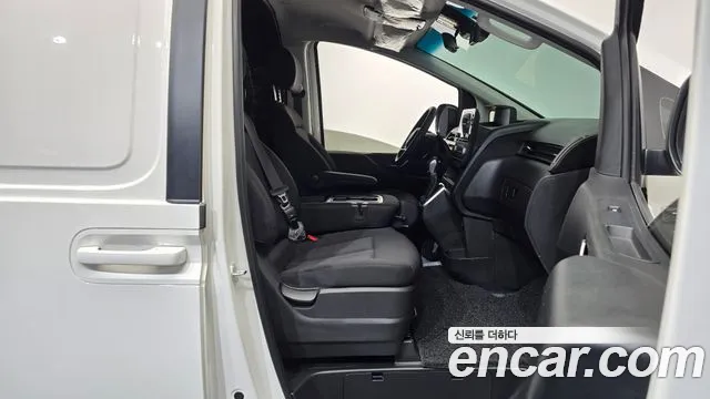 Hyundai Staria Staria Карго 3 места — Фото автомобиля 22
