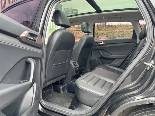Volkswagen Tharu — Фото автомобиля 9