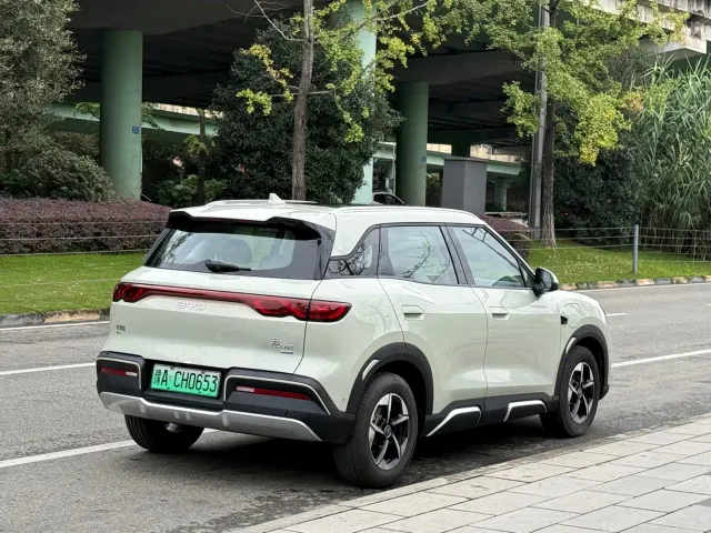BYD Yuan UP — Фото автомобиля 15