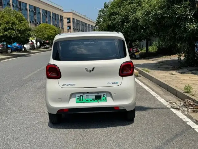 Wuling Hongguang Mini EV — Фото автомобиля 5
