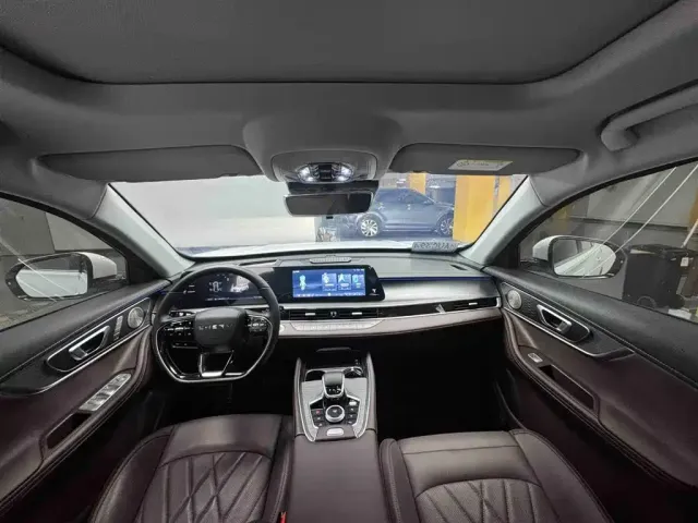 Chery Tiggo 8 PRO 2025 390T 2WD Premium Edition I — Фото автомобиля 10