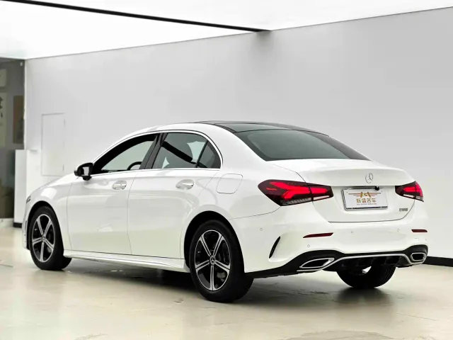 Mercedes-Benz A-Class — Фото автомобиля 3