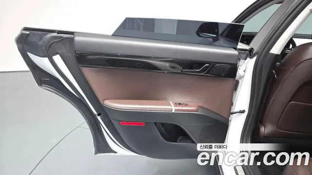 Hyundai Grandeur Grandeur (GN7) — Фото автомобиля 21