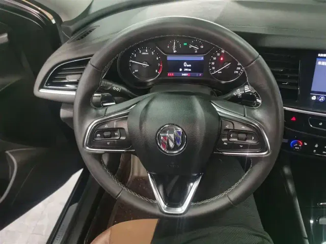 Buick Regal — Фото автомобиля 10