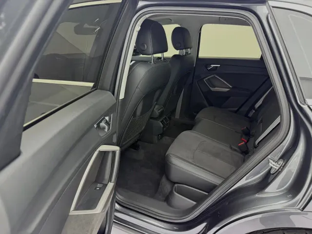 Audi Q3 — Фото автомобиля 15