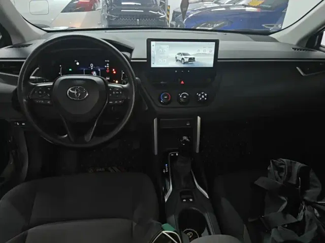 Toyota Corolla Cross — Фото автомобиля 9