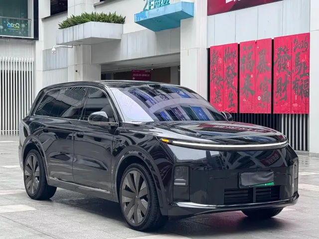 Li Auto L9 — Фото автомобиля 3