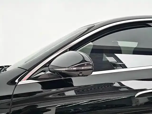 Mercedes-Benz E-Class — Фото автомобиля 11