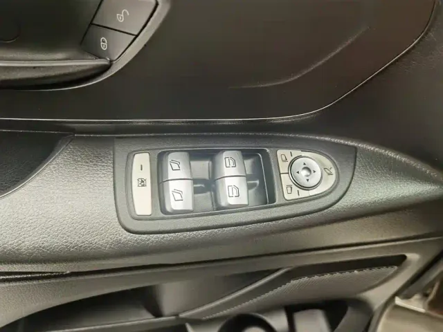 Mercedes-Benz Vito — Фото автомобиля 9