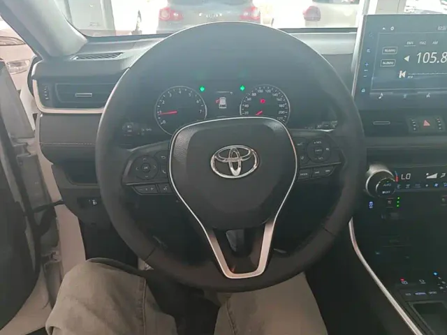 Toyota Wildlander — Фото автомобиля 10