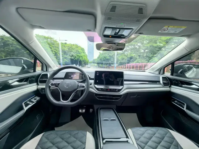 Volkswagen ID.6 CROZZ 2021 Long Range PRO Version — Фото автомобиля 8