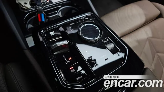 BMW 5-Series — Фото автомобиля 8
