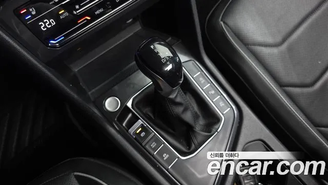 Volkswagen Tiguan — Фото автомобиля 12