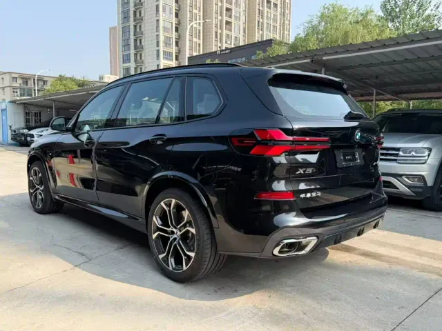 BMW X5 — Фото автомобиля 7