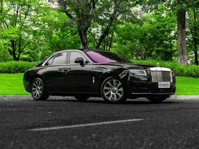 Rolls-Royce Ghost — Фото автомобиля 3