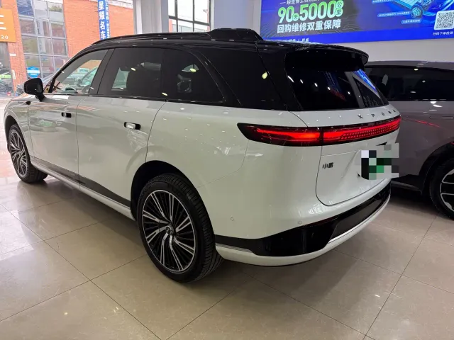 Xpeng G9 — Фото автомобиля 3