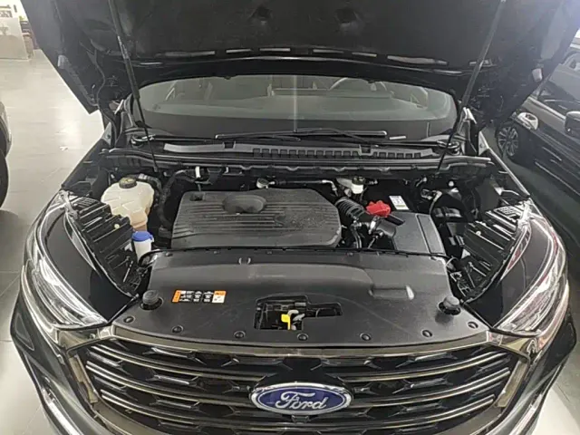 Ford Edge — Фото автомобиля 19