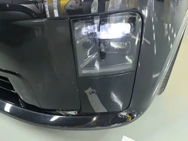 Li Auto i8 — Фото автомобиля 23