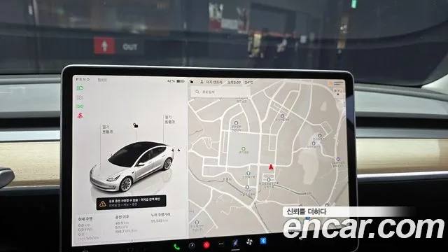 Tesla Model 3 — Фото автомобиля 18