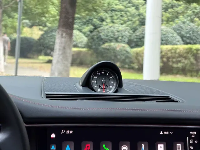 Porsche Panamera 2023 Panamera Executive Long Wheelbase Platinum Edition 2.9T — Фото автомобиля 11