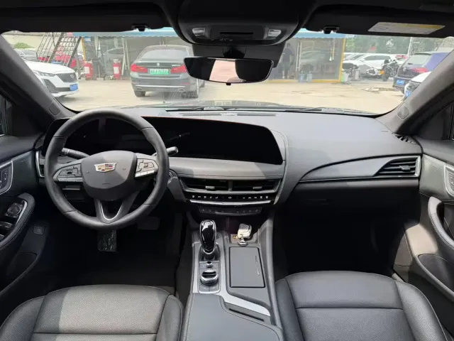 Cadillac CT5 — Фото автомобиля 5