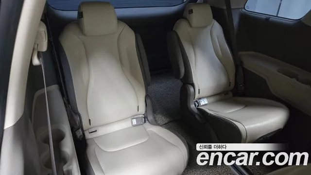 Kia Carnival 4th Gen — Фото автомобиля 18