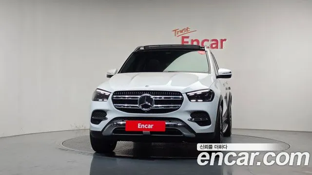 Mercedes-Benz GLE-Class — Фото автомобиля 3