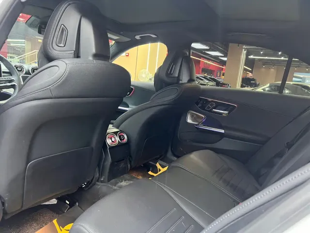 Mercedes-Benz C-Class — Фото автомобиля 11