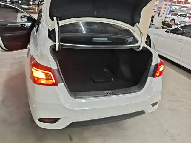 Nissan Sylphy — Фото автомобиля 18