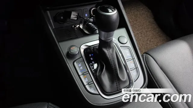 Hyundai Kona Новый Kona Бензин 1.6 турбо 2WD — Фото автомобиля 7