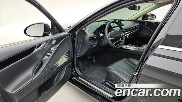 Genesis G80 Бензин 3.5 турбо AWD — Фото автомобиля 10